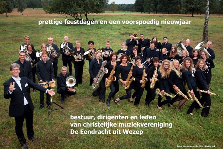 CMV DE EENDRACHT WENST EEN IEDER PRETTIGE FEESTDAGEN EN EEN HEEL VOORSPOEDIG NIEUWJAAR!!